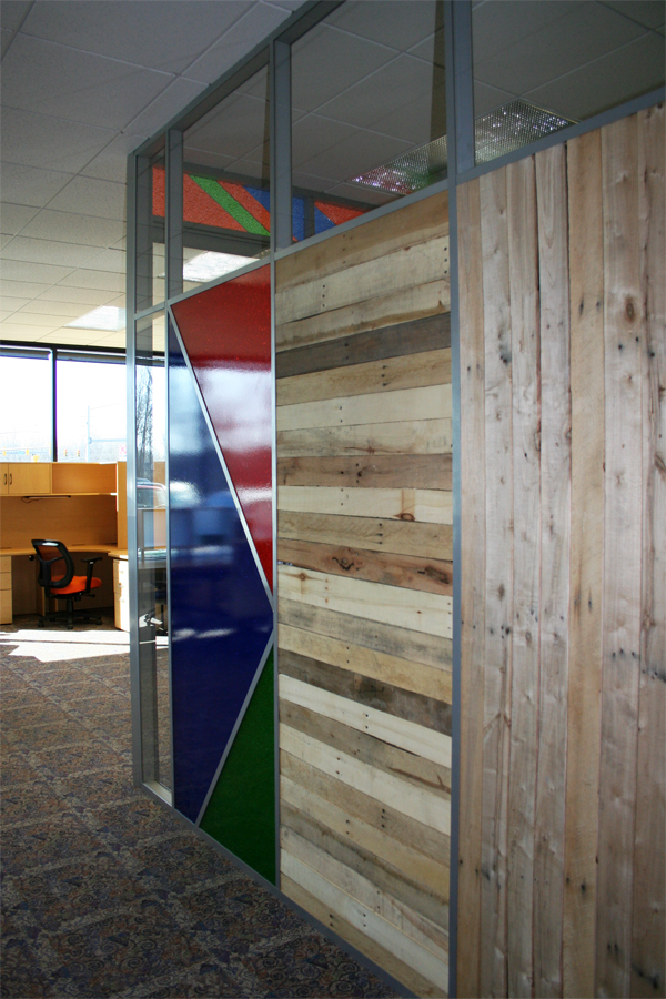 Flex series sustainable wood pallet interior walls