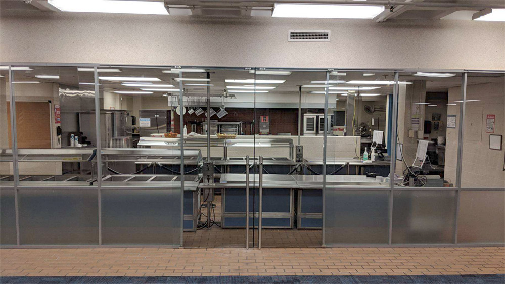 School cafeteria demountable walls Flex Series with locking sliding doors