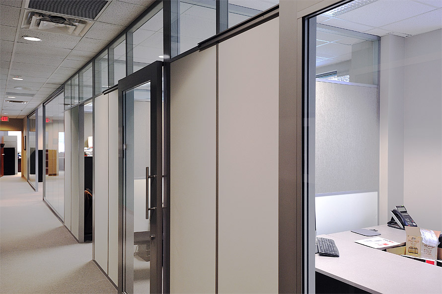 Flex series offices with tackable fabric side walls
