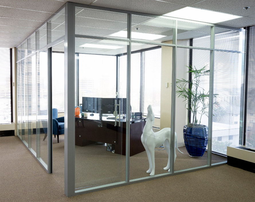 Glass wall corner office - Flex series