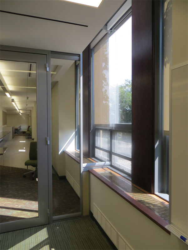 Centered glass walls field-fit capabilities of View series walls