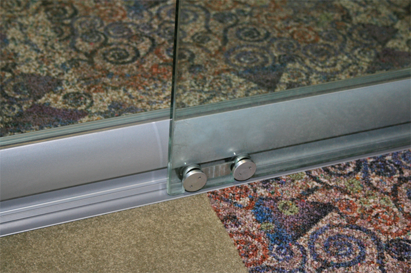 View series glass door roller detail