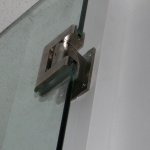 Full swing self-closing and self-centering glass door hinge #0369