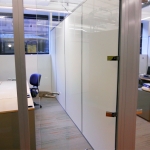 Chicago - solid white non-floor-to-ceiling side walls #1225