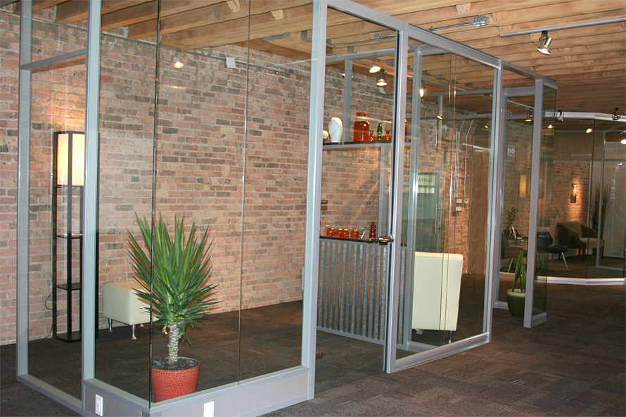 Chicago showroom with wing back wall and glass doors #0540