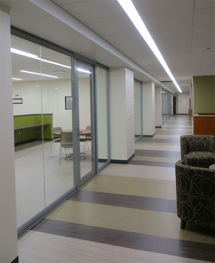 Glass offices at University - Nxtwall View series demountable walls #0297